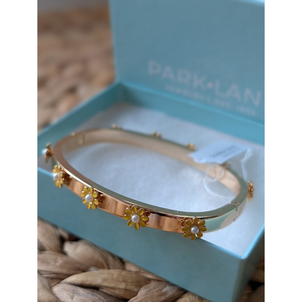 Park Lane Freesia Yellow Daisy Gold Hinged Bangle Bracelet NWT